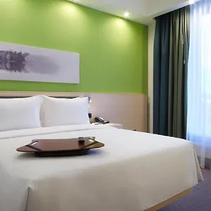 Hampton By Hilton Centre Отель Минск